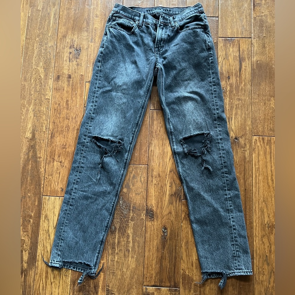 American Eagle black wash denim jean